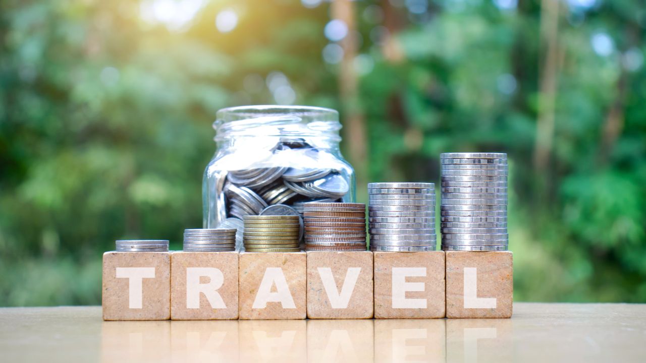 4 Money Tips for your clients to plan their Summer Holidays 4 Money Tips for your clients to plan their Summer Holidays