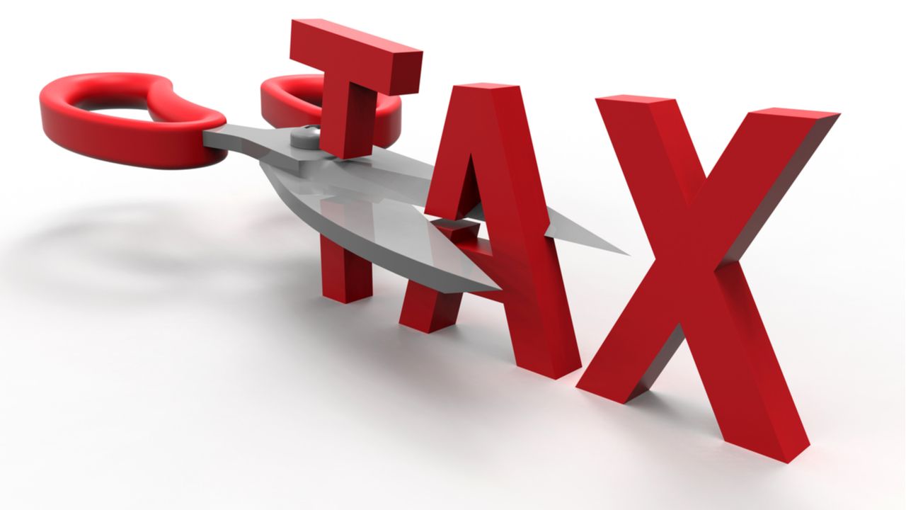 Tax saving deadline extended. Help your clients plan their taxes effectively Tax saving deadline extended. Help your clients plan their taxes effectively