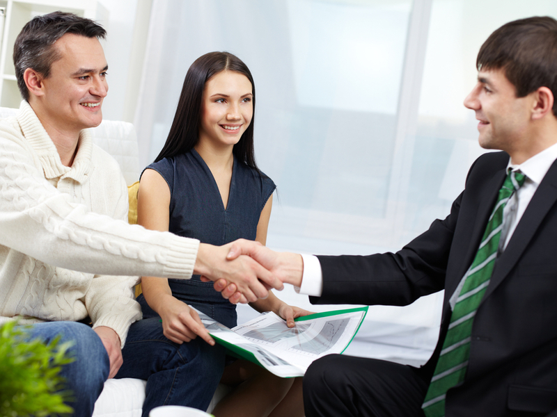Can your existing customers help bringing in more customers? (Sales lead generation explained) Can your existing customers help bringing in more customers? (Sales lead generation explained)