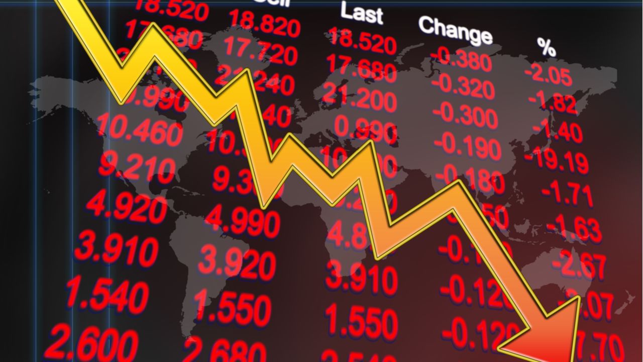 Advise your clients on the right Investment strategy in the face of falling Markets Advise your clients on the right Investment strategy in the face of falling Markets